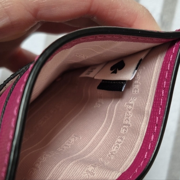 Kate Spade ♠️ Morgan Assorted Candies Embossed Cardholder! - Picture 7 of 9